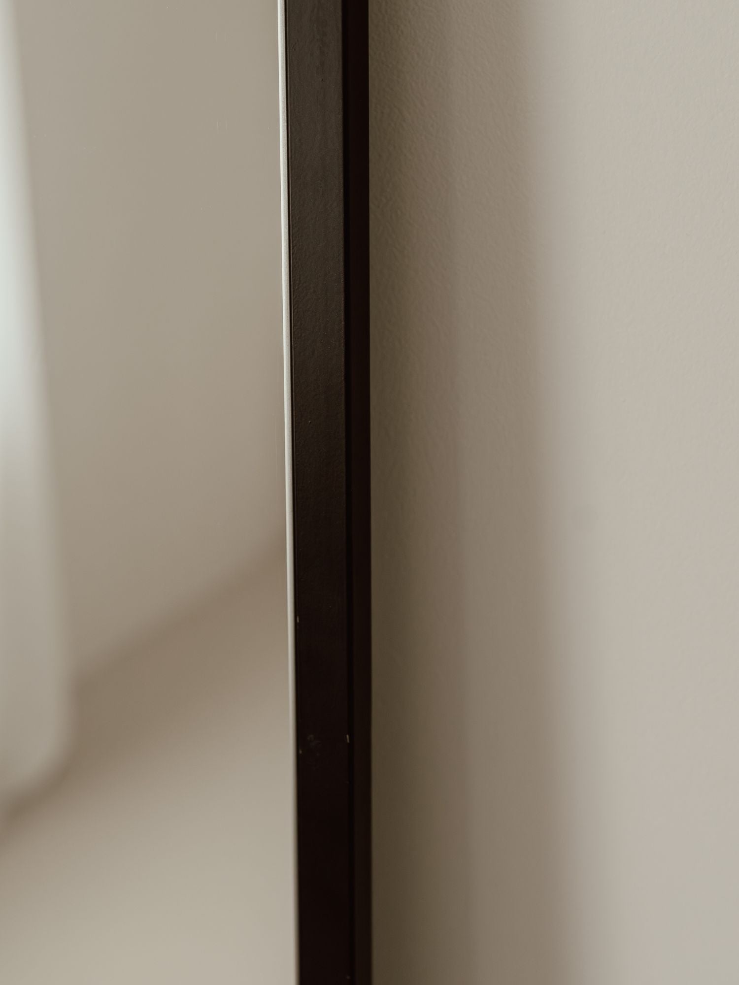 Large Standing Oval Mirror 180x100 Black